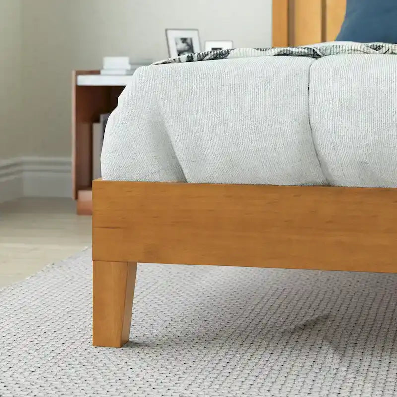 Lit plateforme en pin rustique de luxe